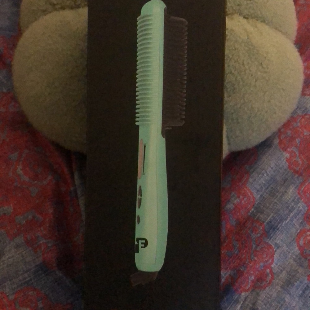 Profashion The Almighty Styling Comb $100 OBO